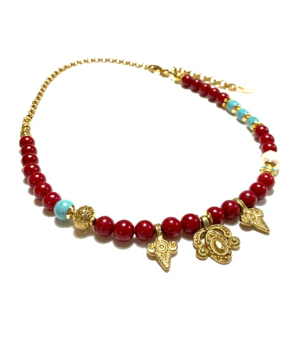 Rode Jade Ketting met Bedels in goud