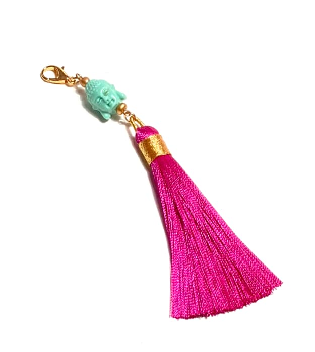 Boeddha Hanger met Fuchsia Kwast