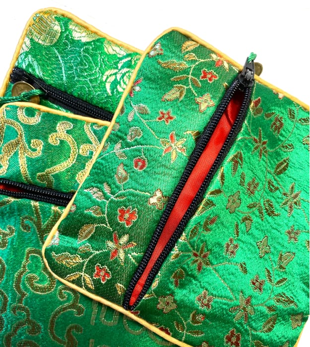 Groen Satijnen Cadeau Zakje voor Sieraden, prijs per stuk - Afbeelding 3