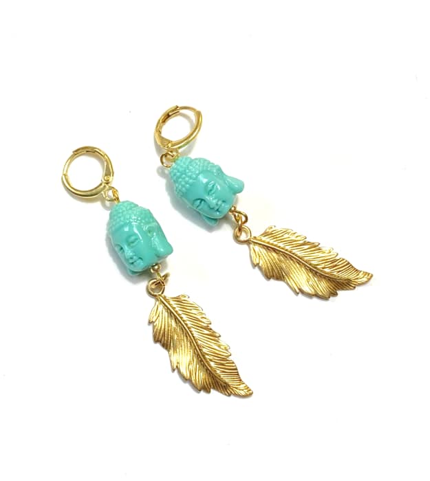 Turquoise Boeddha Oorbellen met messing Veertjes