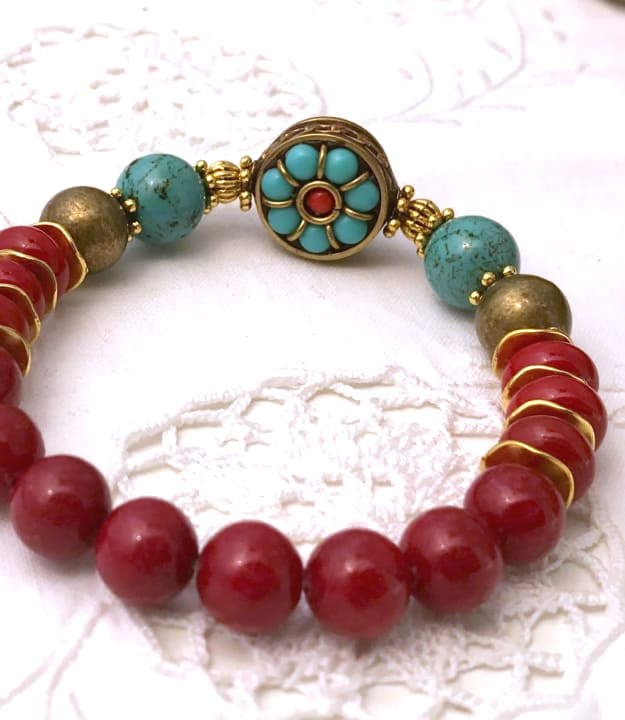 Donkerrode en turquoise boho Armband met goud - Afbeelding 4