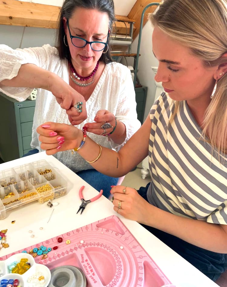 Sieraden Workshop bij Moucy’s Jewelry Sieraden Workshop bij Moucy's Jewelry
